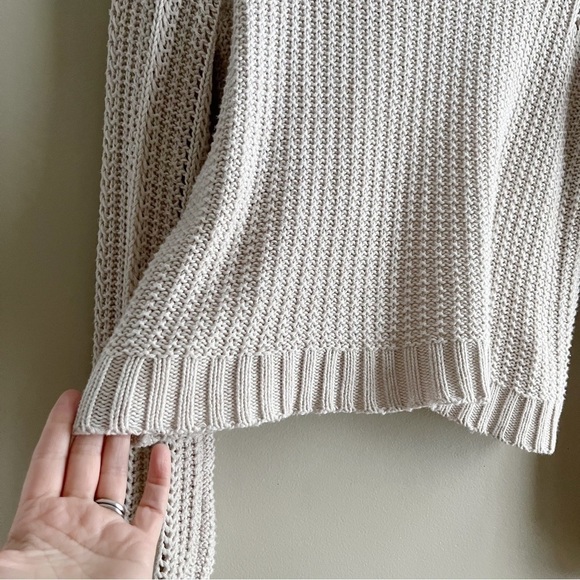 American Eagle • Crochet Knit Sweater in Natural, Balloon Sleeves, Size XS - Picture 9 of 12